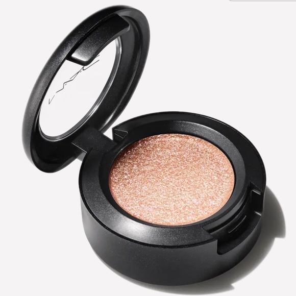 MAC Dazzleshadow Eyeshadow Oh So Gilty - Picture 4 of 17